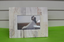 Load image into Gallery viewer, Engravable & Personalized Gifts WHITE FAUX WOOD PHOTO FRAME 4X6