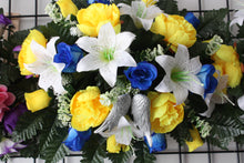Load image into Gallery viewer, Memorial Cemetery Flowers Saddle/45.99