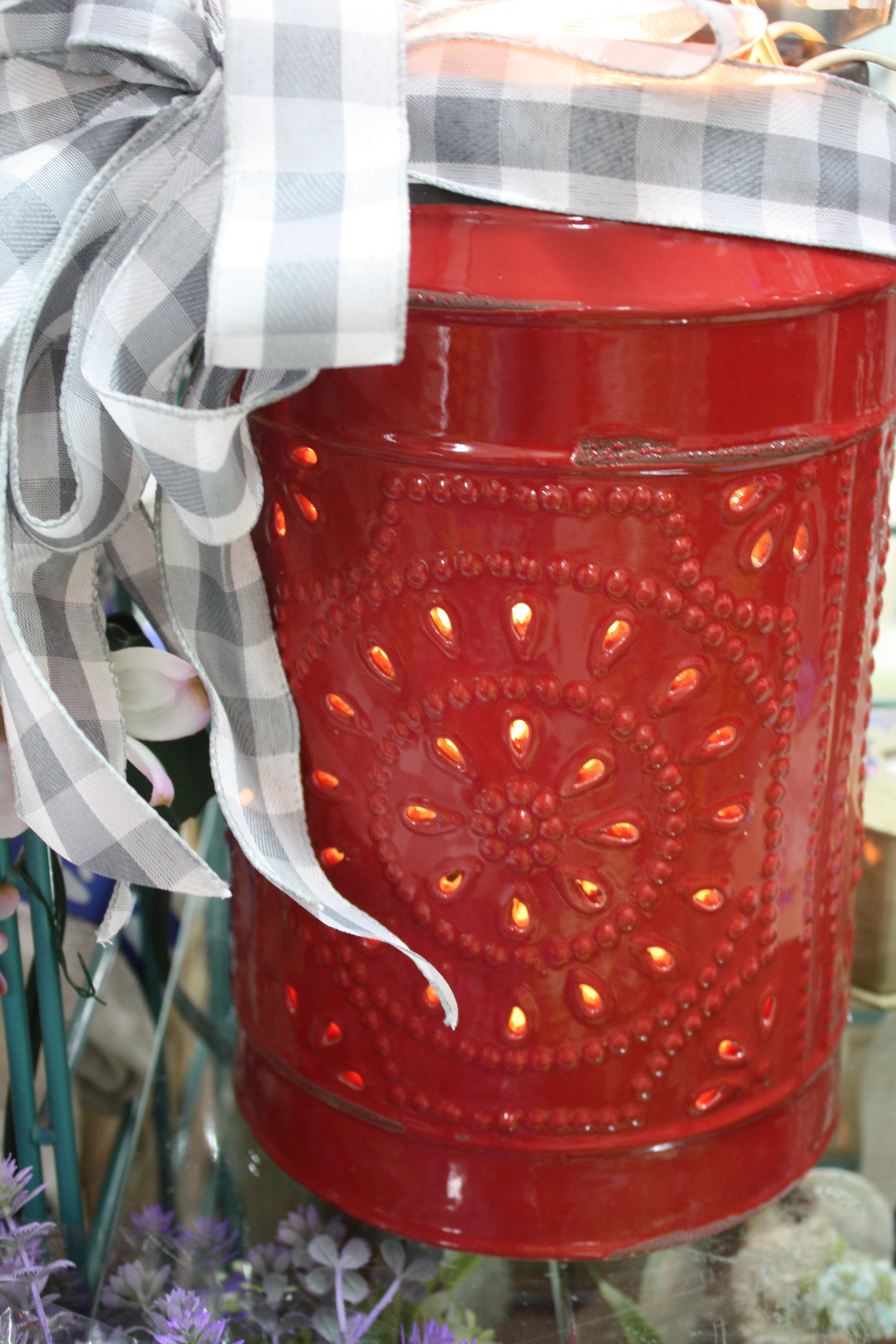 HOME DECOR, GIFTS AND SUCH CERMANIC LIGHT UP LANTERN