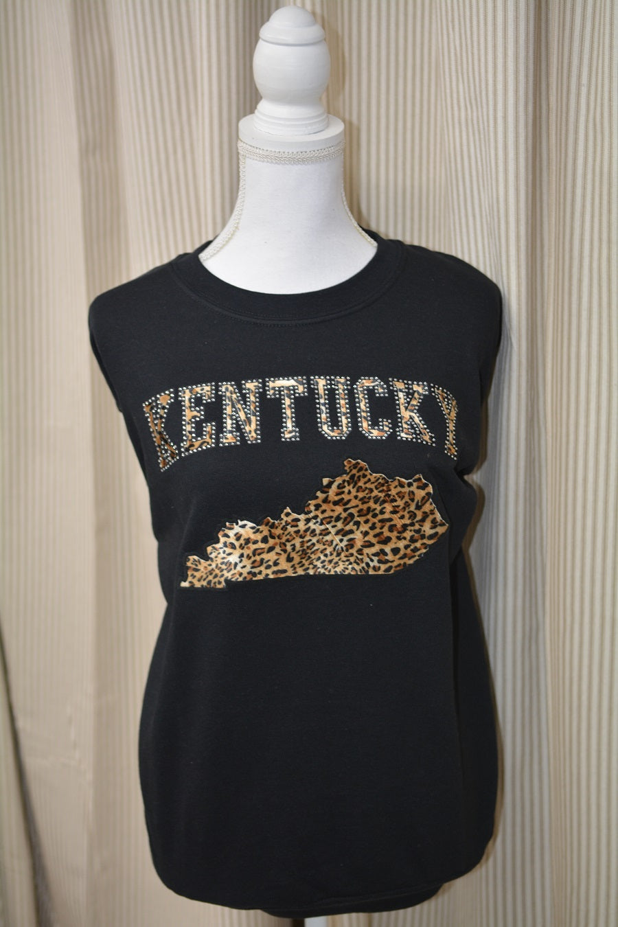 KENTUCKY INSPIRED T-SHIRTS AND GIFTS Black Crew KY Cheetah Print Sweatshirt