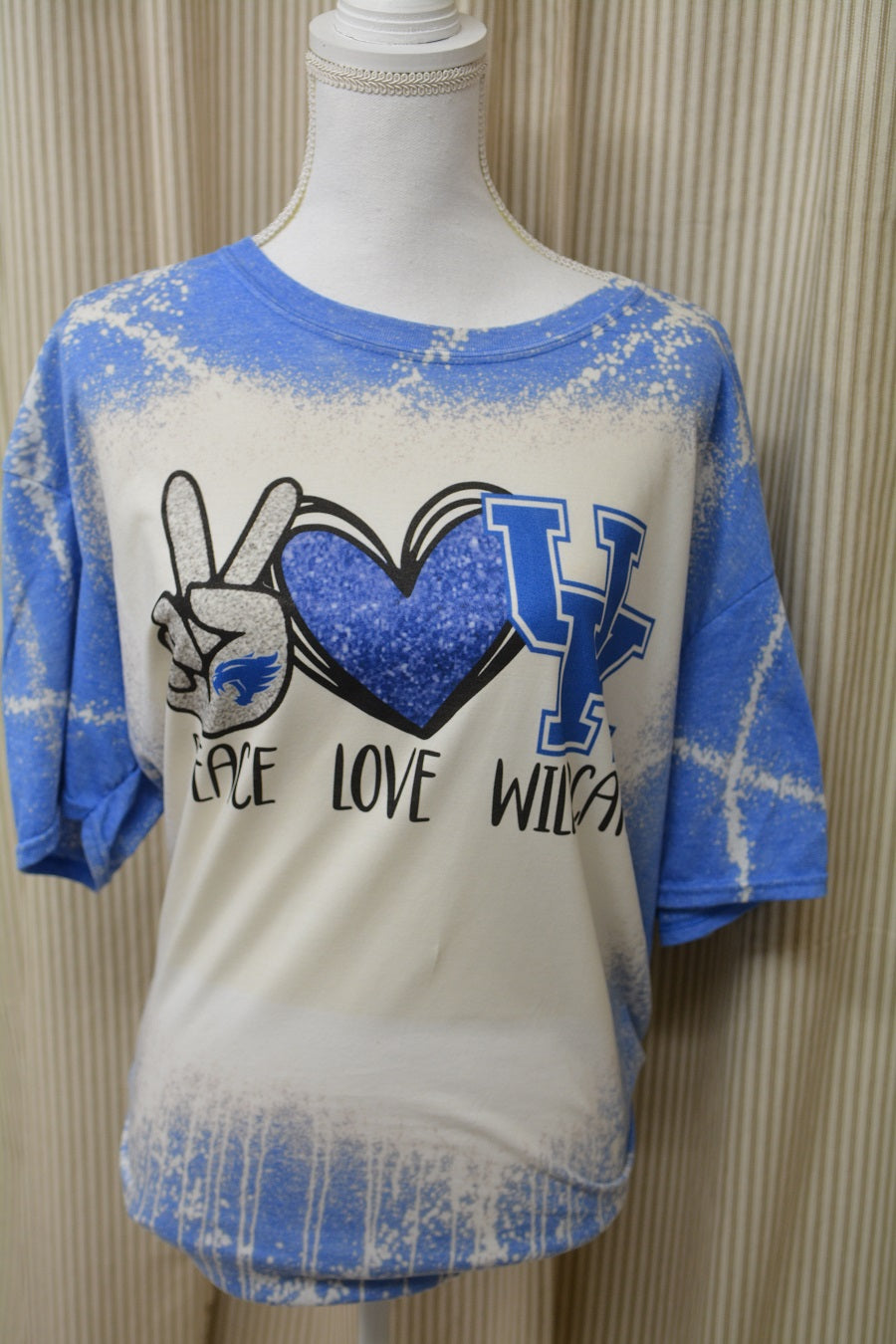 KENTUCKY INSPIRED T-SHIRTS AND GIFTS PEACE LOVE WILDCATS Tie Dye