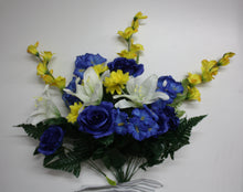 Load image into Gallery viewer, Memorial Cemetery Flowers Rose/Lily/Gladiolus
