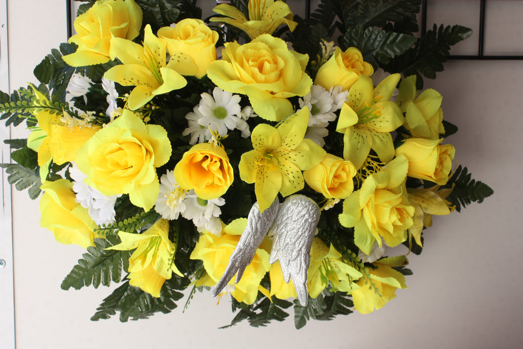 Memorial Cemetery Flowers Saddle/45.99